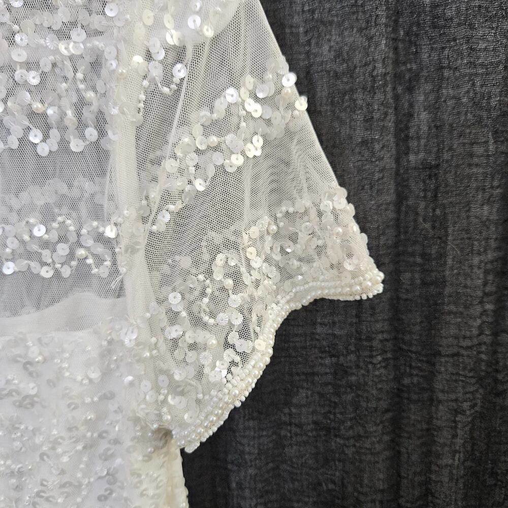 Elegant White Lace Sheath Dress - Picture 11 of 13